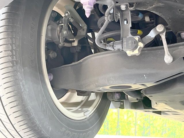 TOYOTA PRIUS 2017 Image 31