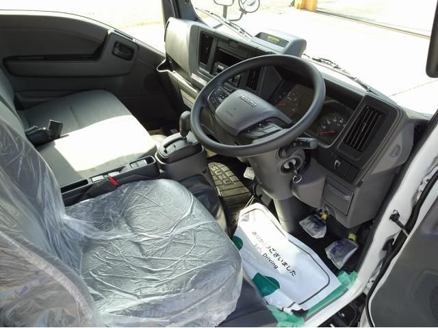 ISUZU ELF 2025 Image 31