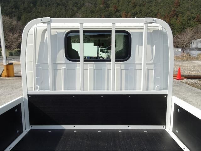 ISUZU ELF 2025 Image 31