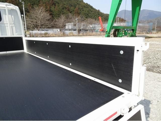 ISUZU ELF 2025 Image 31