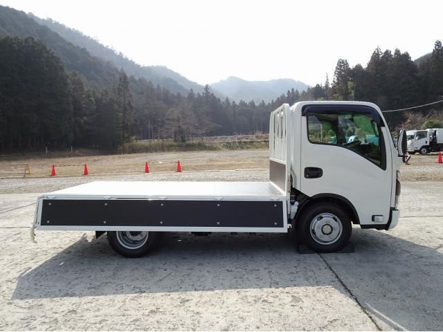 ISUZU ELF 2025 Image 31