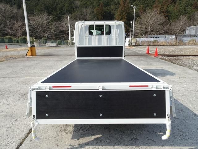 ISUZU ELF 2025 Image 31