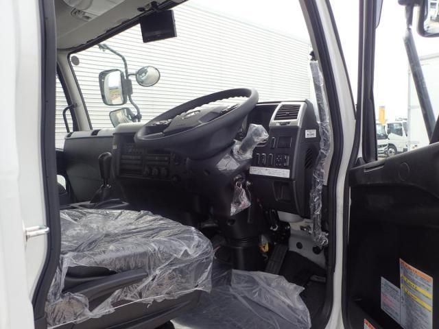 MITSUBISHI FUSOU FIGHTER 2025 Image 31