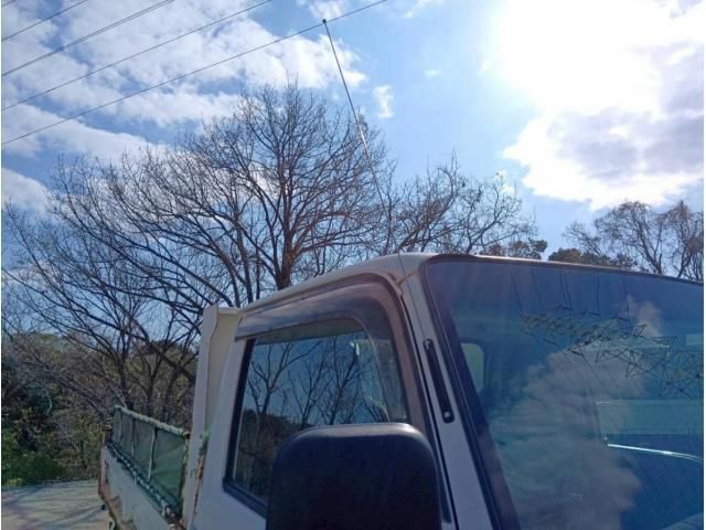 ISUZU ELF 2013 Image 31