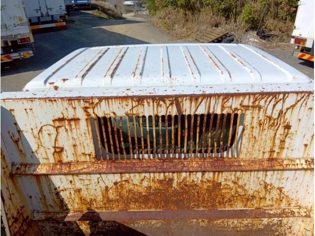 ISUZU ELF 2013 Image 31