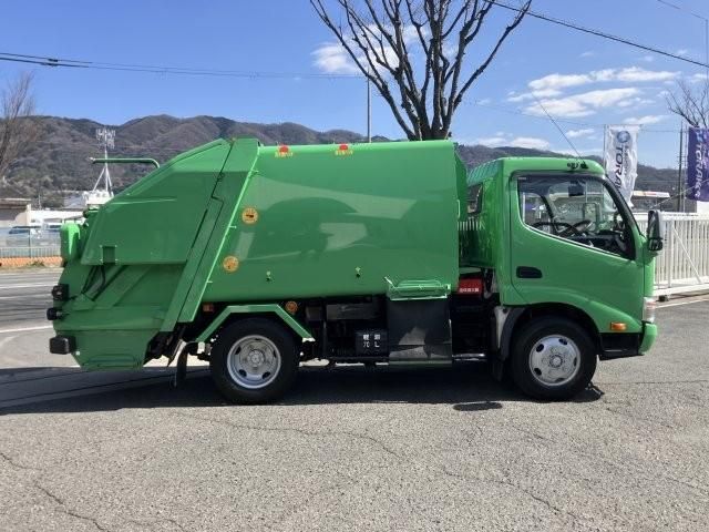 TOYOTA DYNA 2015 Image 31