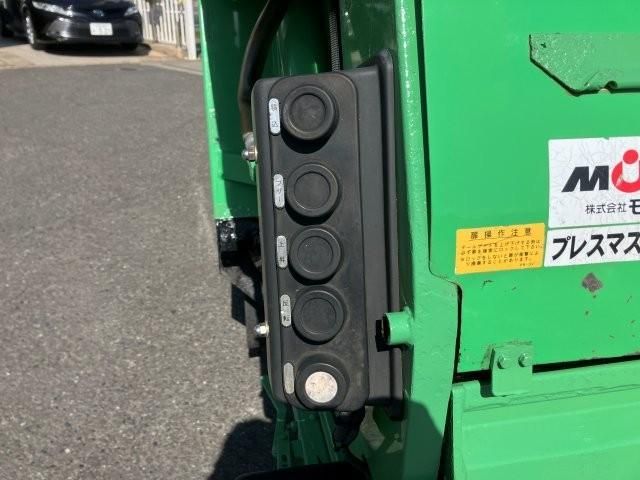 TOYOTA DYNA 2015 Image 31