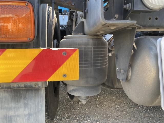 NISSAN DIESEL QUON 2016 Image 31