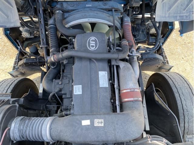 NISSAN DIESEL QUON 2016 Image 31