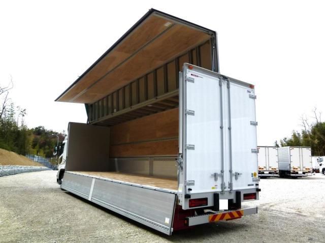 MITSUBISHI FUSOU SUPER GREAT 2025 Image 31