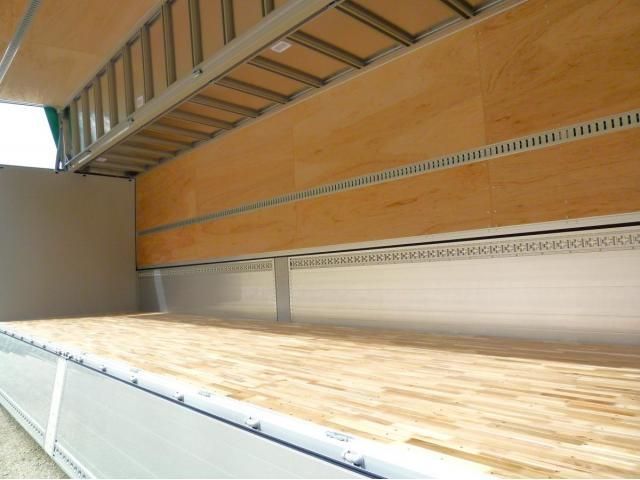 MITSUBISHI FUSOU SUPER GREAT 2025 Image 31