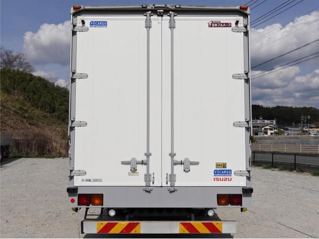 ISUZU FORWARD 2017 Image 31