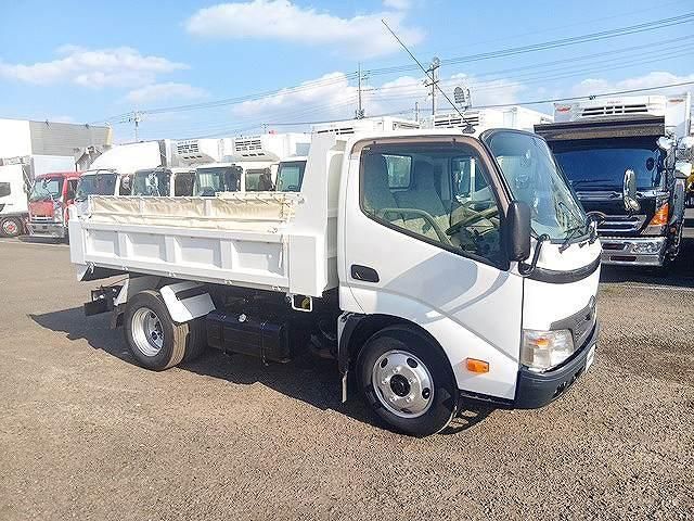 HINO DUTRO 2011 Image 31
