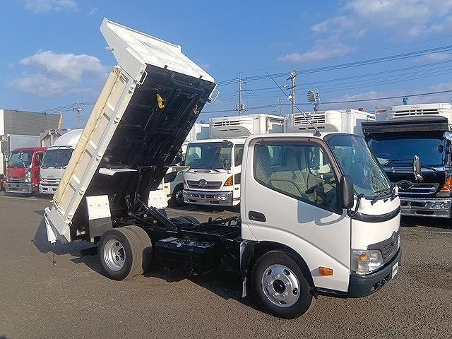 HINO DUTRO 2011 Image 31