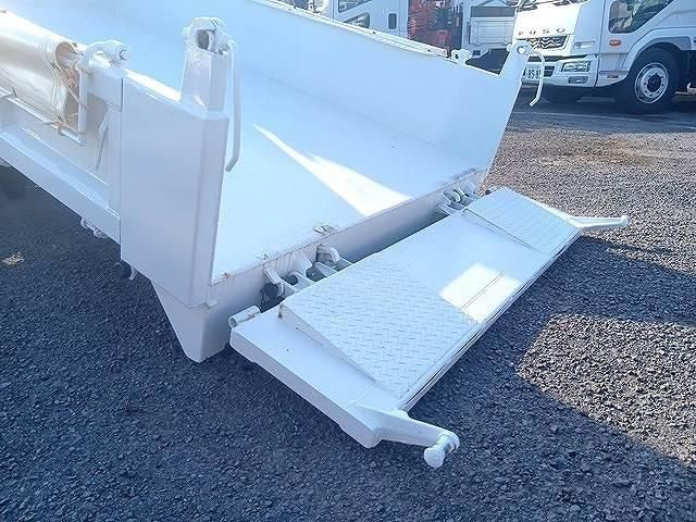 HINO DUTRO 2011 Image 31