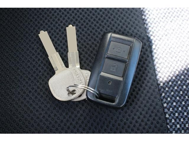 ISUZU ELF 2022 Image 31