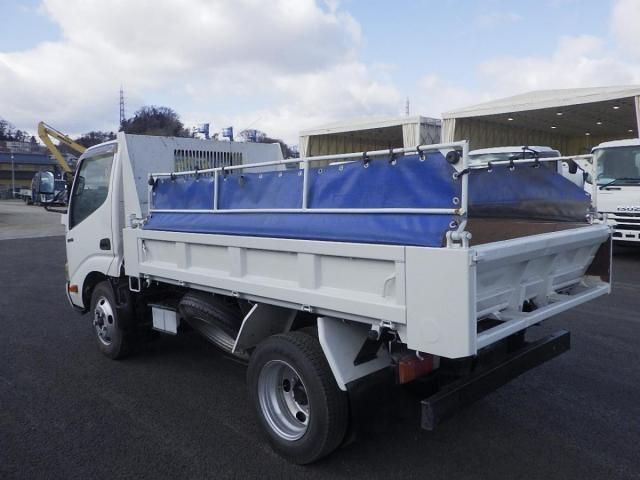 HINO DUTRO 2012 Image 31