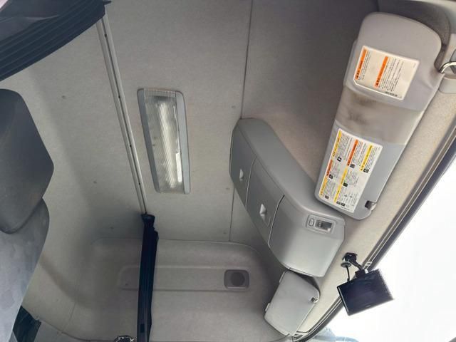 NISSAN DIESEL QUON 2020 Image 31