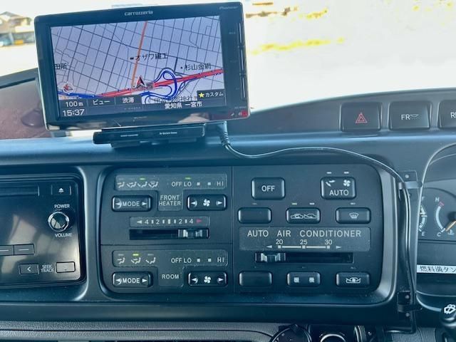 HINO LIESSE 2016 Image 31