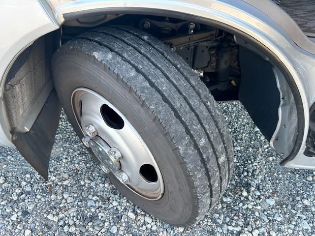 HINO LIESSE 2016 Image 31