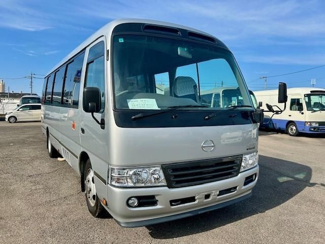 HINO LIESSE 2016 Image 31