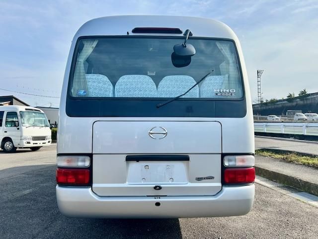 HINO LIESSE 2016 Image 31