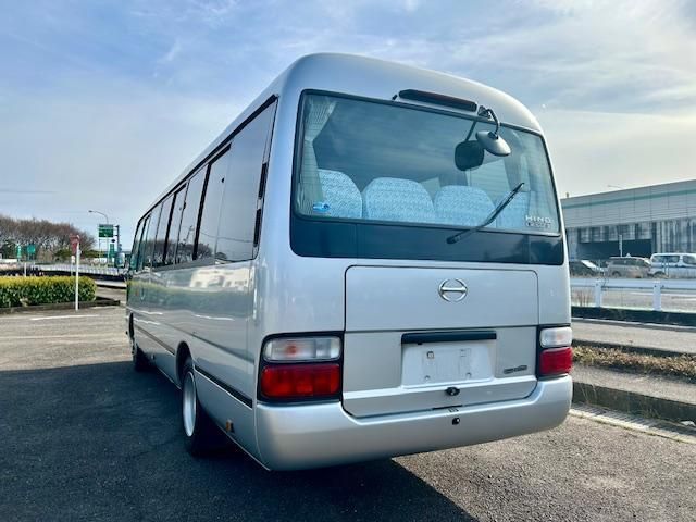 HINO LIESSE 2016 Image 31