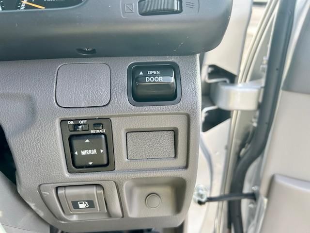 HINO LIESSE 2016 Image 31