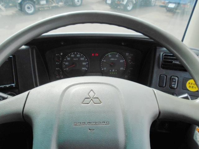 MITSUBISHI FUSOU SUPER GREAT 2014 Image 31