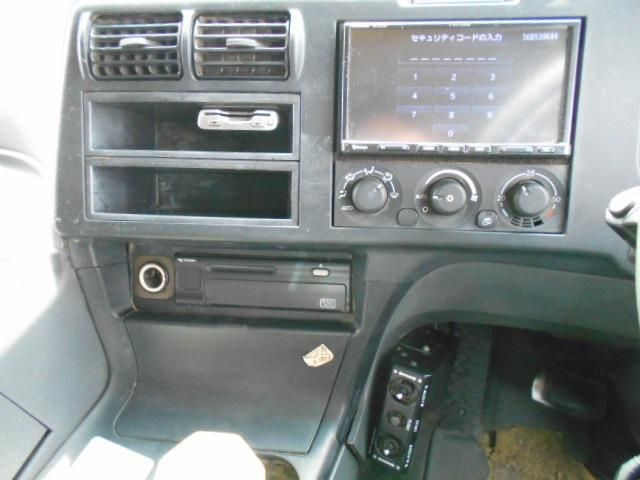 MITSUBISHI FUSOU SUPER GREAT 2014 Image 31