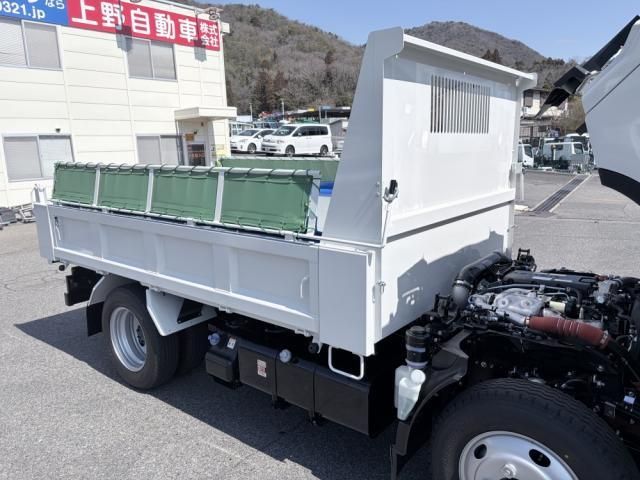 ISUZU ELF 2026 Image 31