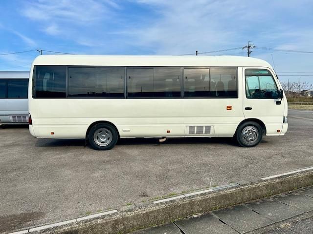 HINO LIESSE 2016 Image 31