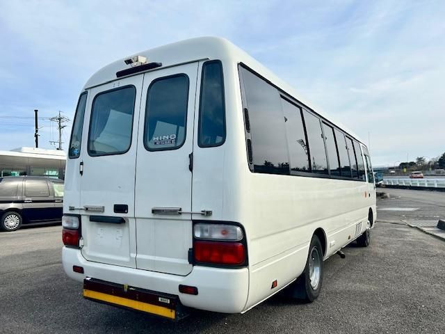 HINO LIESSE 2016 Image 31