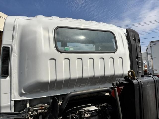 ISUZU ELF 2015 Image 31