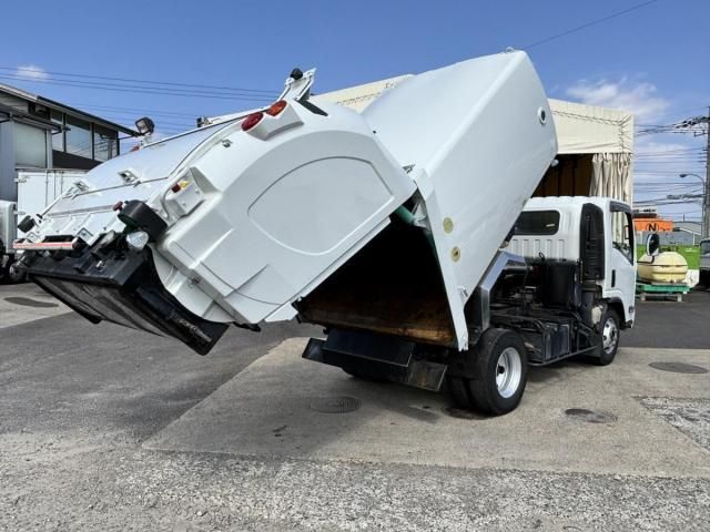 ISUZU ELF 2015 Image 31