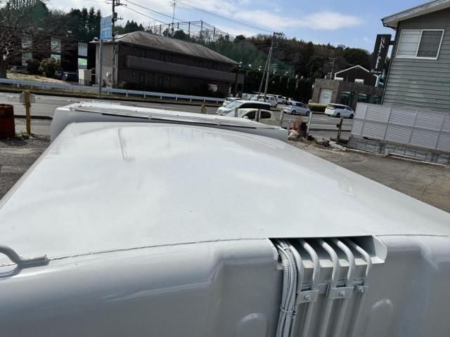 ISUZU ELF 2015 Image 31