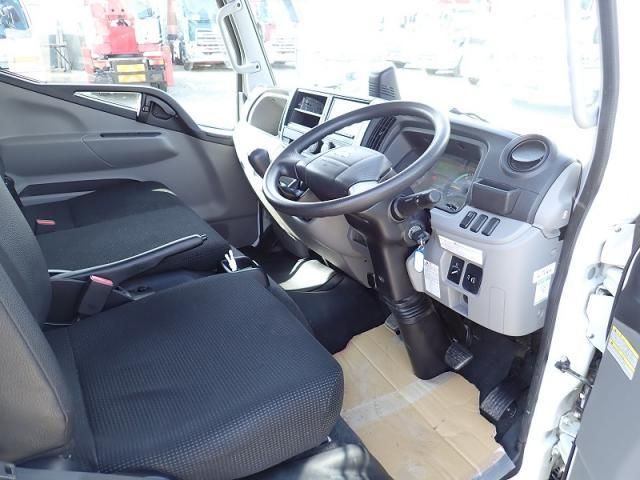 MITSUBISHI CANTER 2019 Image 31