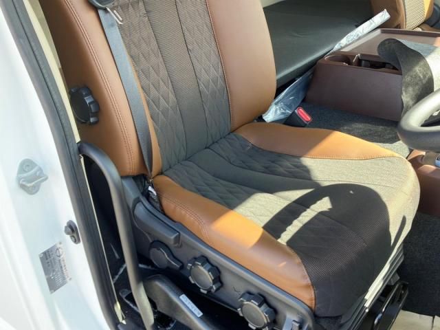 HINO PROFIA 2025 Image 31