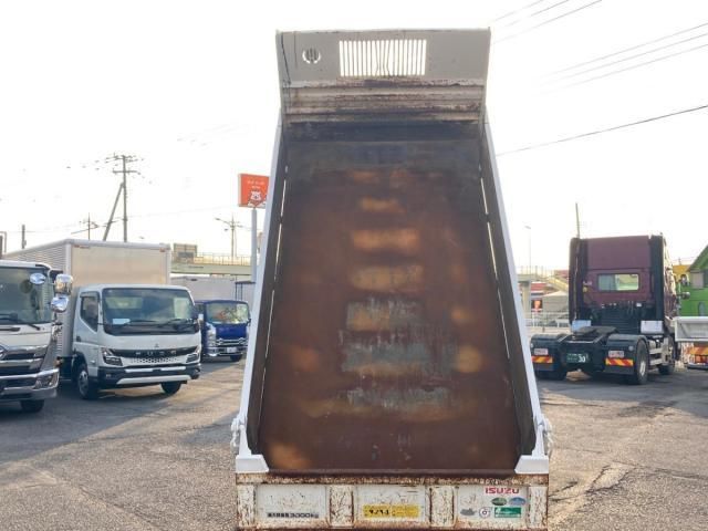 ISUZU ELF 2018 Image 31