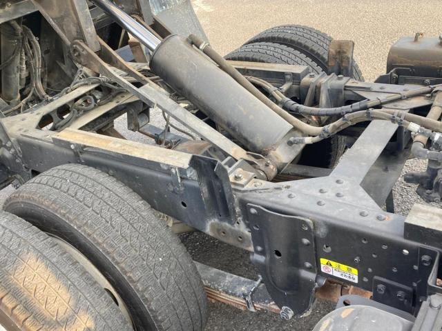 ISUZU ELF 2018 Image 31