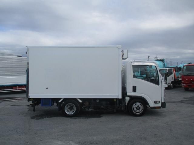 ISUZU ELF 2013 Image 31