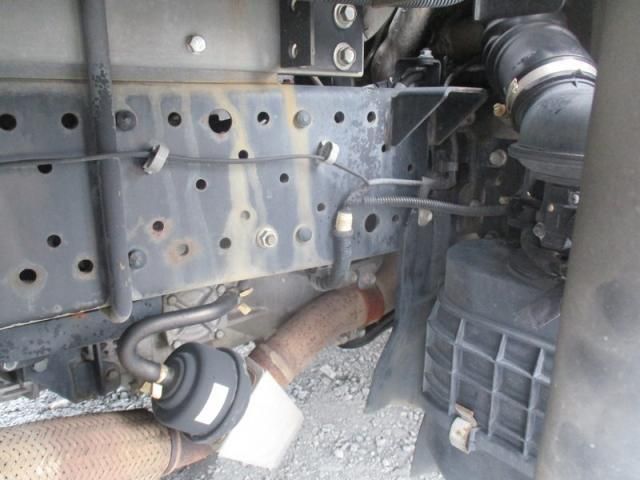 ISUZU ELF 2013 Image 31