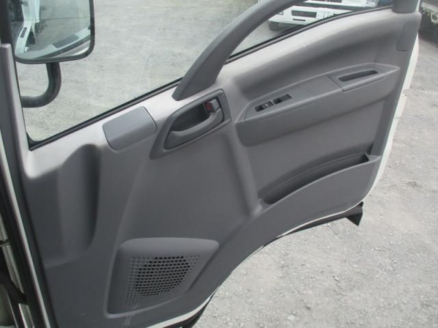 ISUZU ELF 2013 Image 31