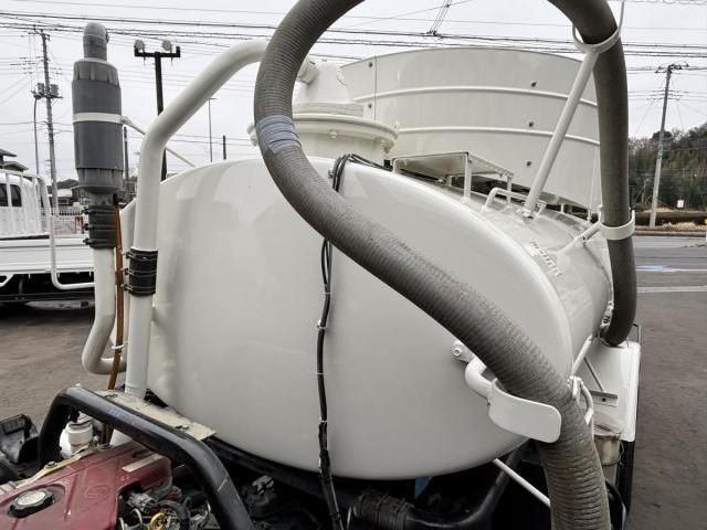 HINO DUTRO 2014 Image 31