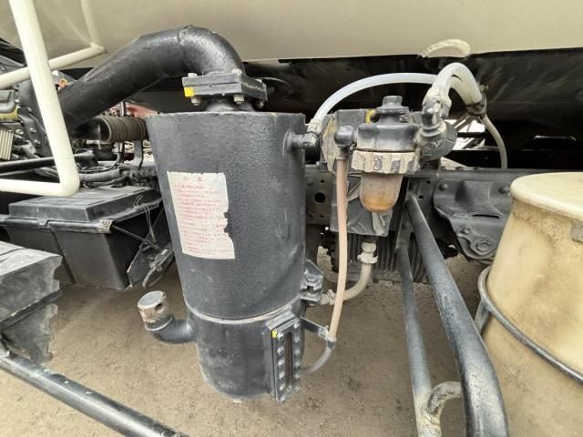 HINO DUTRO 2014 Image 31