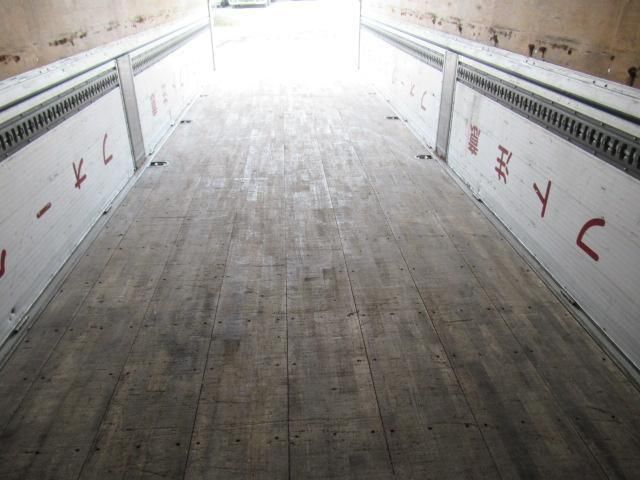 HINO PROFIA 2017 Image 31