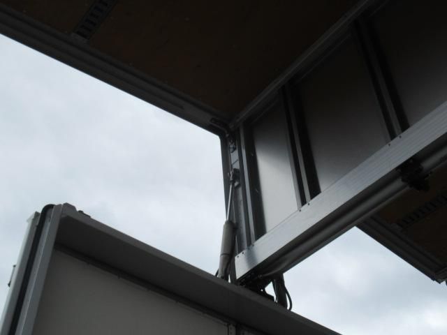 HINO PROFIA 2017 Image 31