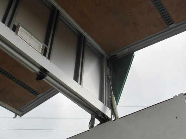 HINO PROFIA 2017 Image 31