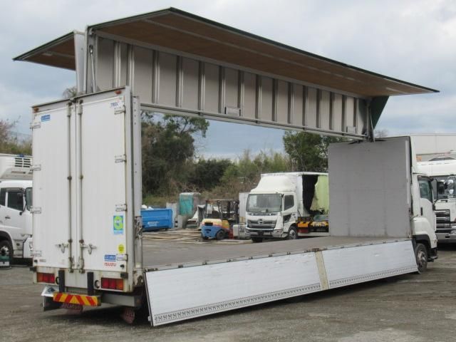 ISUZU GIGA 2017 Image 31