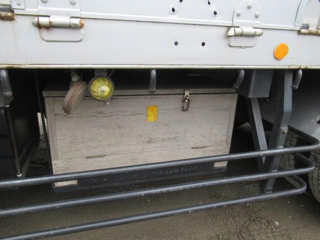 MITSUBISHI FUSOU SUPER GREAT 2001 Image 31